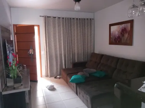 Vende-se casa