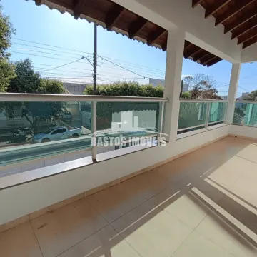 Sobrado à venda
