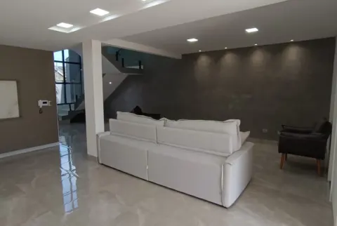 Vende-se casa