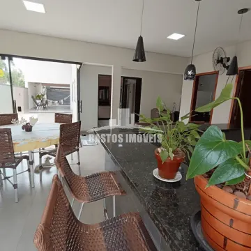 Imóveis com 2 casas no terreno